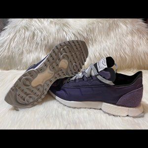 Sz 10 adidas Wmns SL 7600 (tech purple)